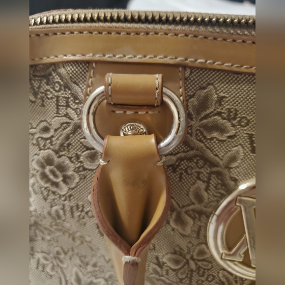 Victor Hugo | Leather Goods Signature Handbag - Picture 3 of 15